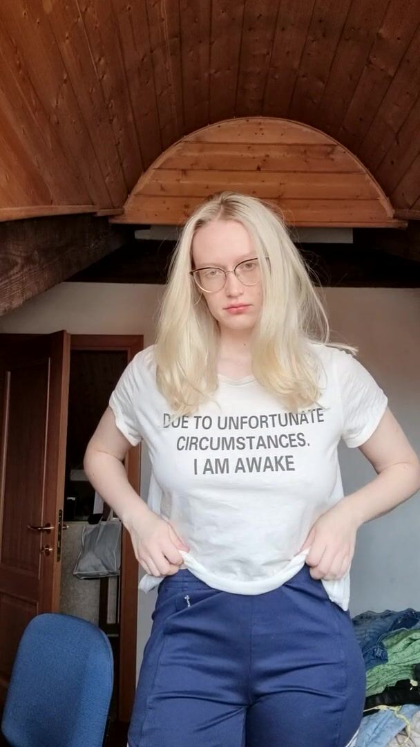 Sleepy titty drop. Wake me up