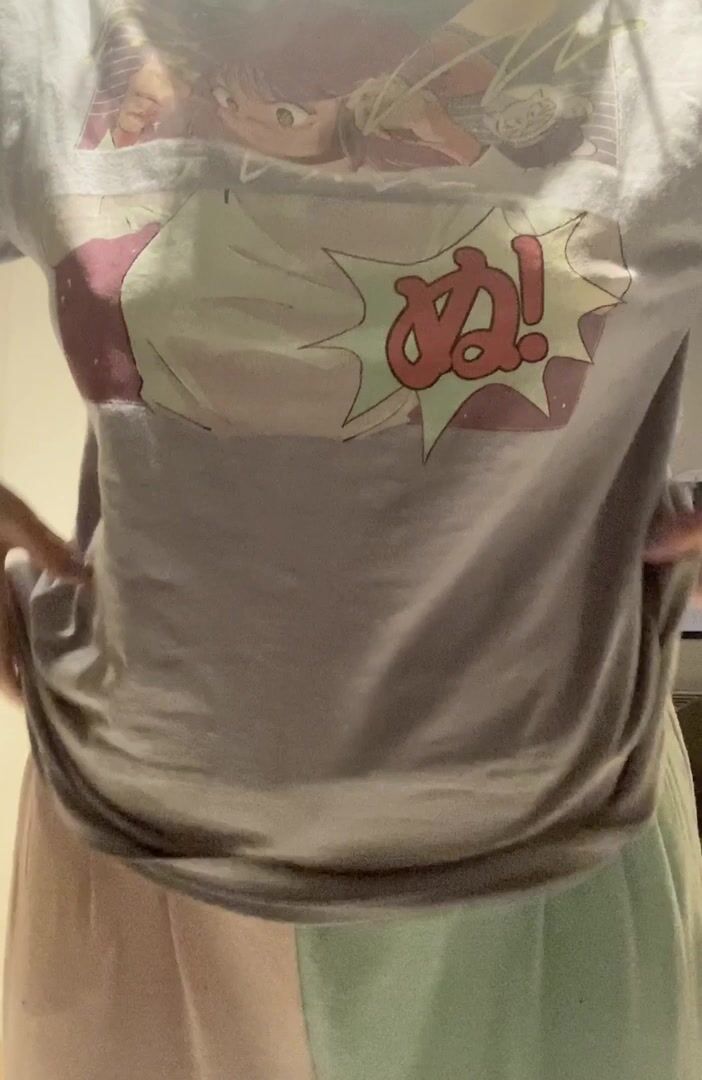 Lil titty drop! Love how they bounce when they fall out ????