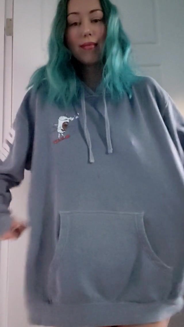 Here is my titty and booty drop for you beautiful people!