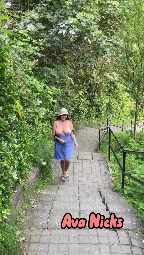 It was a beautiful day to show my mommy milkers to some strangers