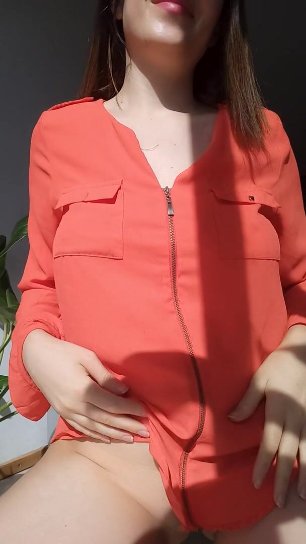 Showing off my lil tits ????????reveal