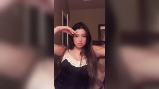 dropping my teen tits for you ????