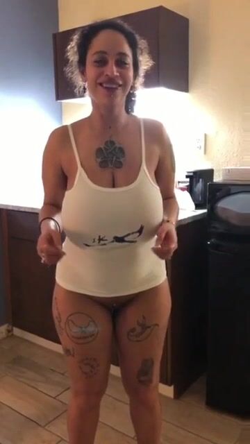 Love big tits that drop
