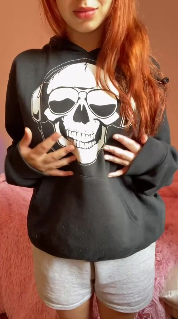 Loose hoodies are the best to hide a good titty drop