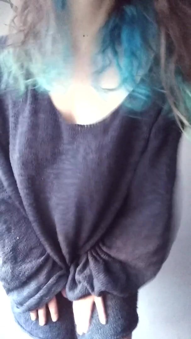 This knitted shirt is somehow way too big, and also very revealing...