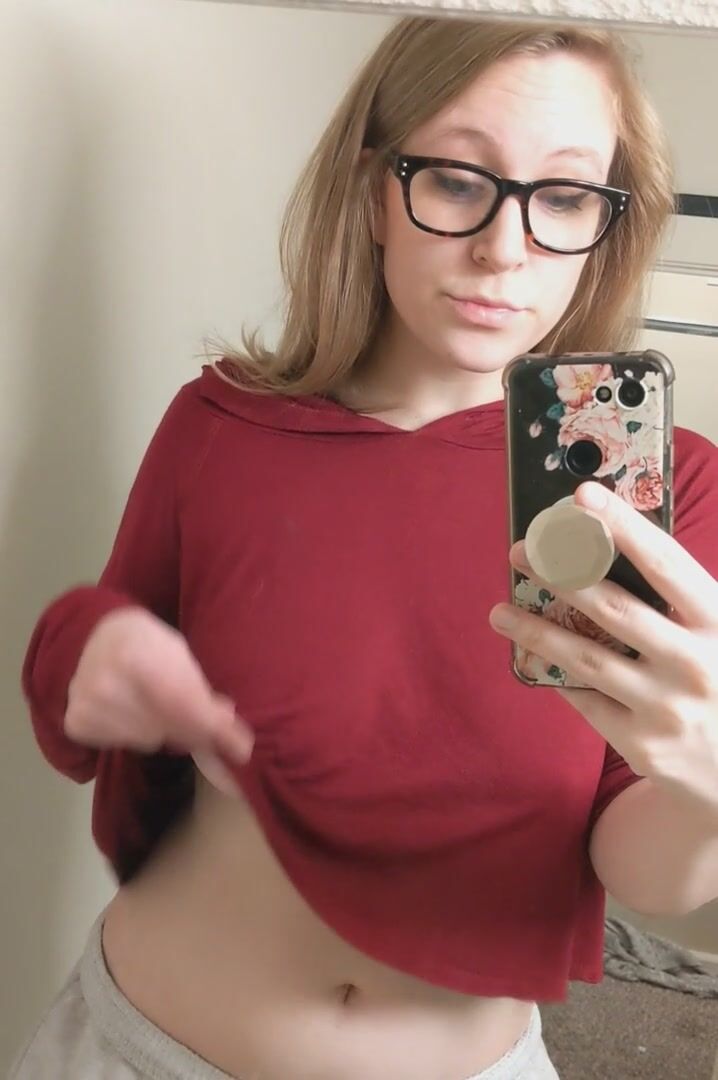 This is my favorite hoodie, when I lift my arms everyone can see my tits