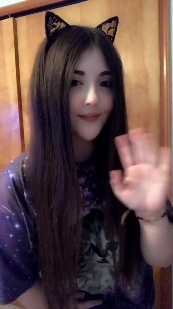 My first post here! Kindof shy ♥️ drop