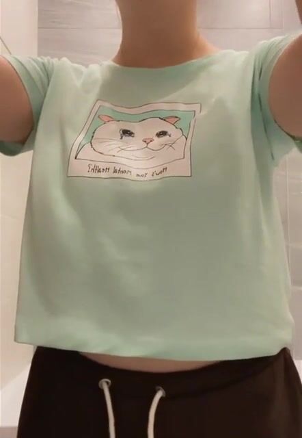 I used to hide my curves but now I think I’m hot as fuck