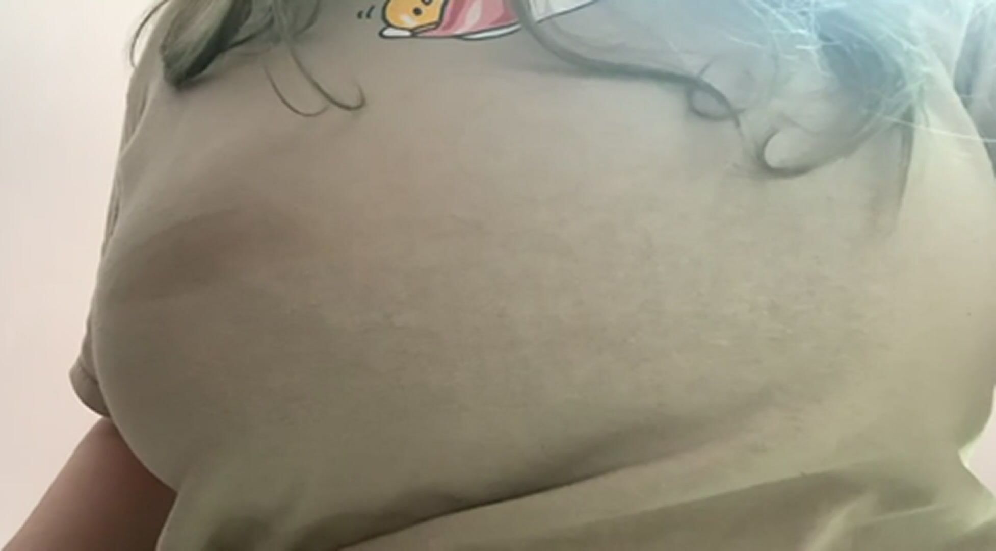 Flashing my boobs before leaving work ;p