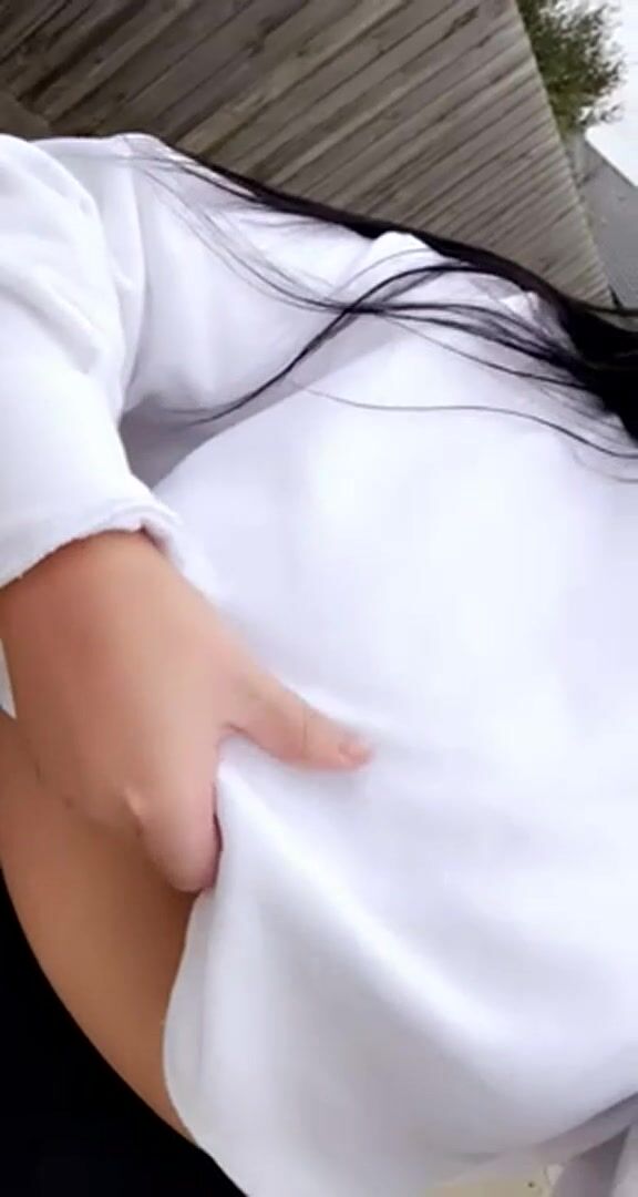 Can’t go for a walk without dropping my titties ????