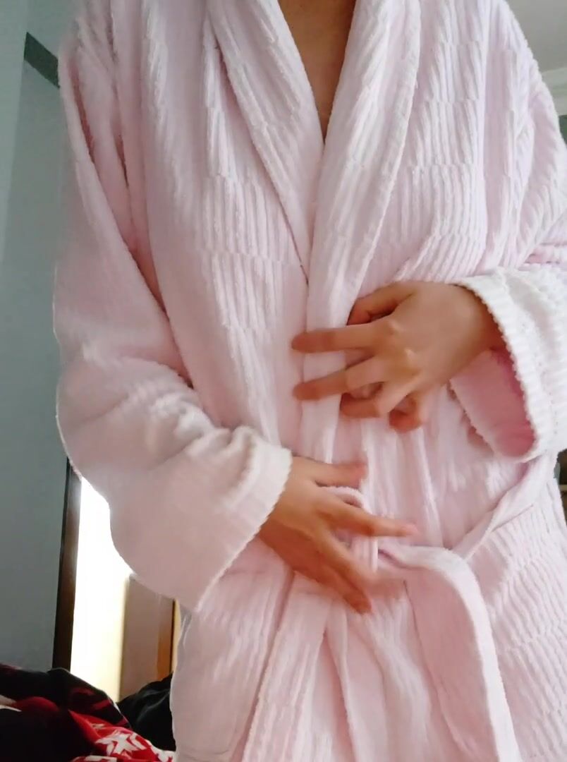 Titty drop with freshly teen tits ????