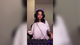 Titty Drop: when i get too horny between streams (reveal) #3