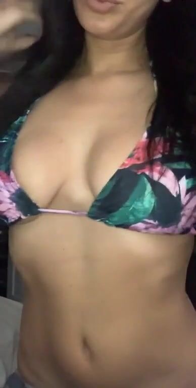 Big boobies drop.. wanna look more closer ????????