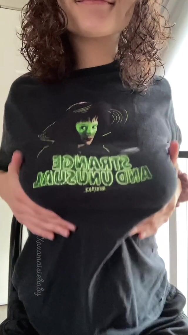 My Beetlejuice t shirt hides them so well ????