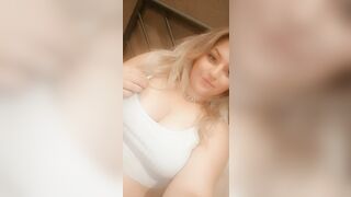 Titty pop for your titty Tuesday ????