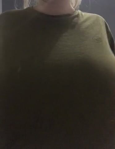 Big full tits for titty drop Tuesday