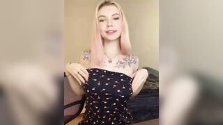 Titty Drop: I'm so turned on by sharing my body with you guys❤️ #2