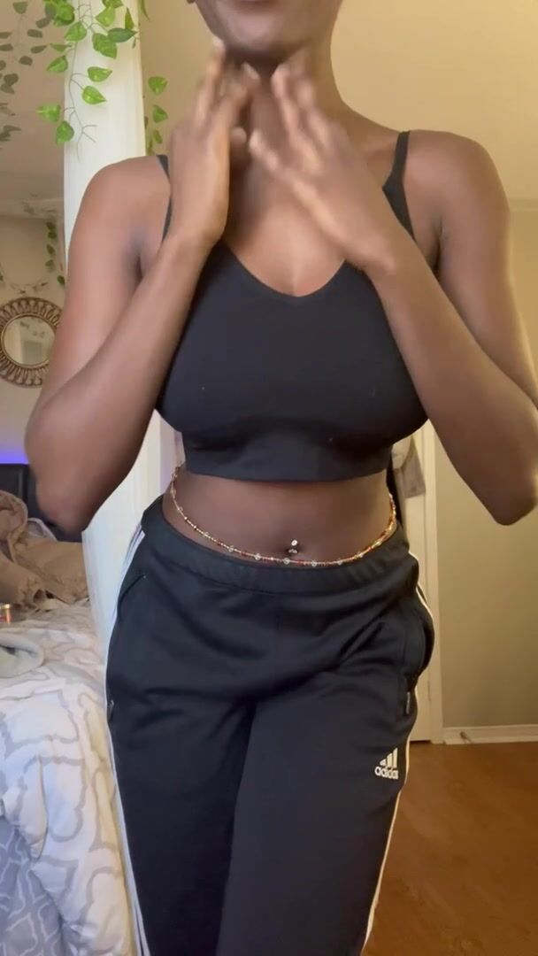 Ever wanted to be slapped in the face by some big tits? ☺️