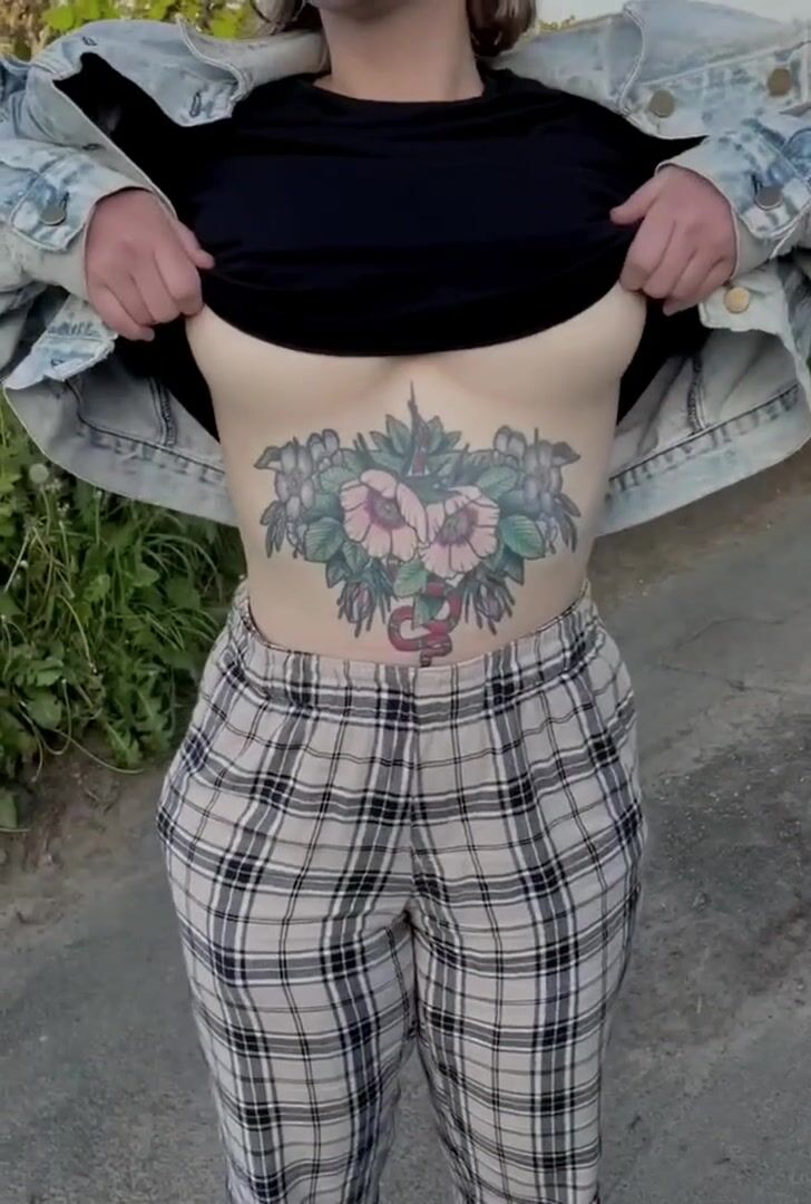 Titty drop in the wild ♥️ Our afternoon walks are never PG