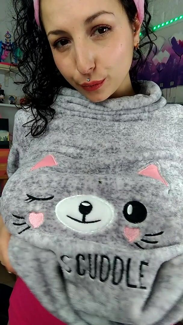 Cute sweater on or off?