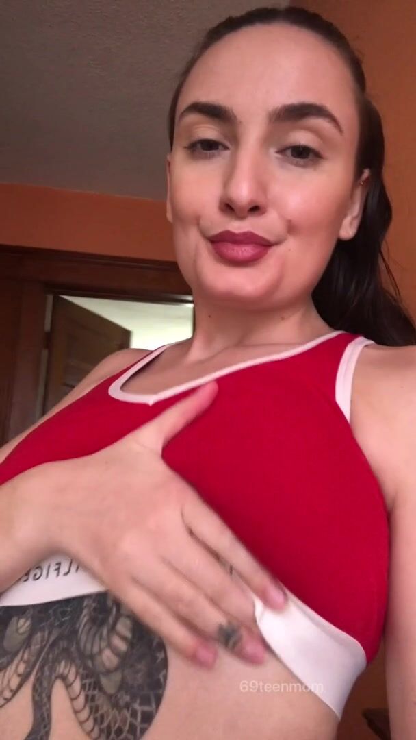 Sporty reveal