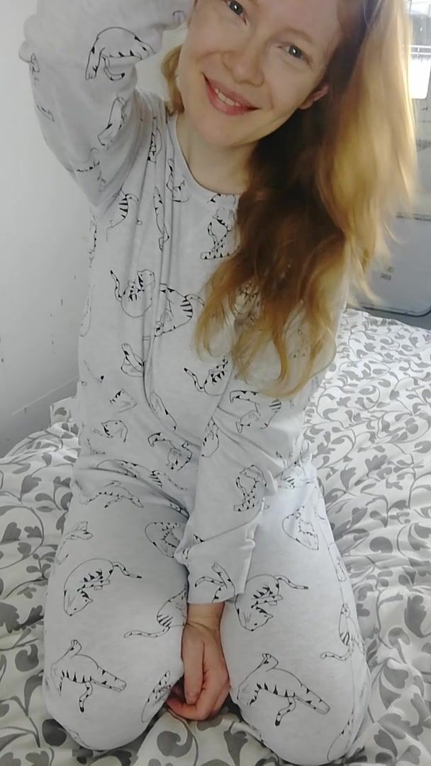 First time showing my face here, I hope you like it as much as the drop ????
