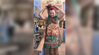 Titty Drop: Monday Drop! Are you hungry? #3