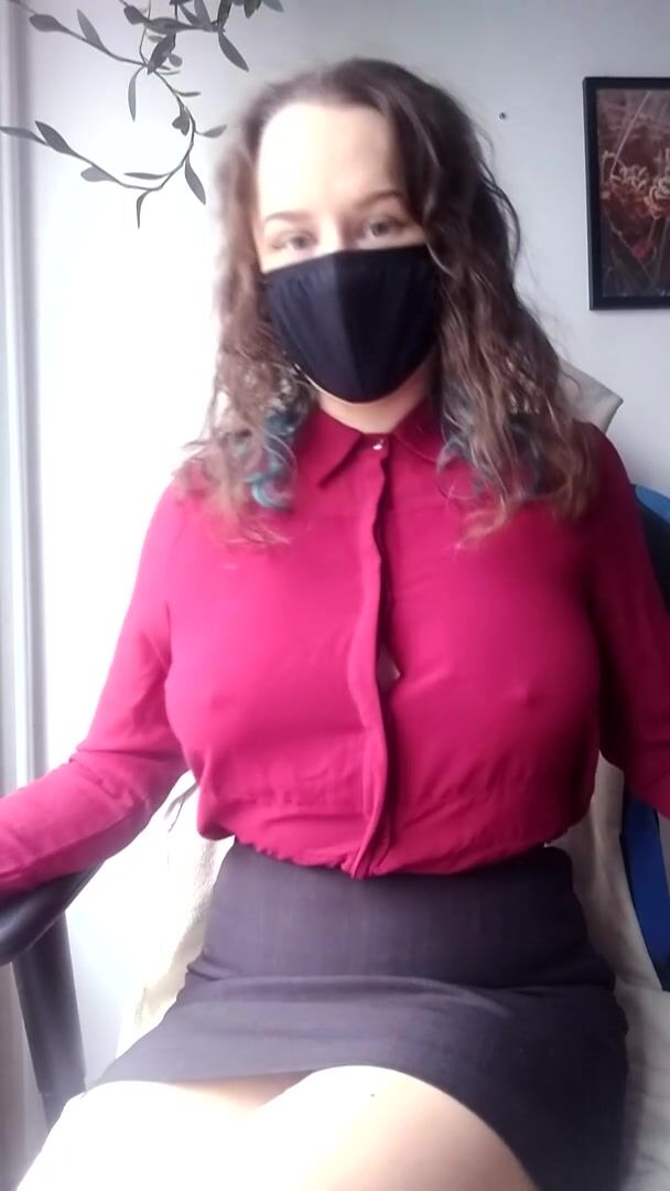 Can I be your cute, bouncy little office slut?