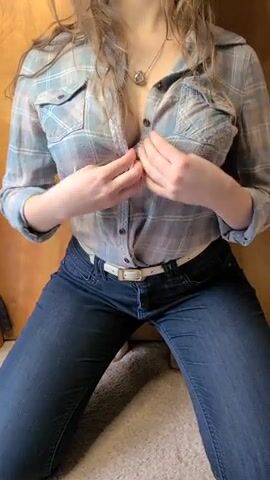 can i be your 5'3" fuckdoll? ????