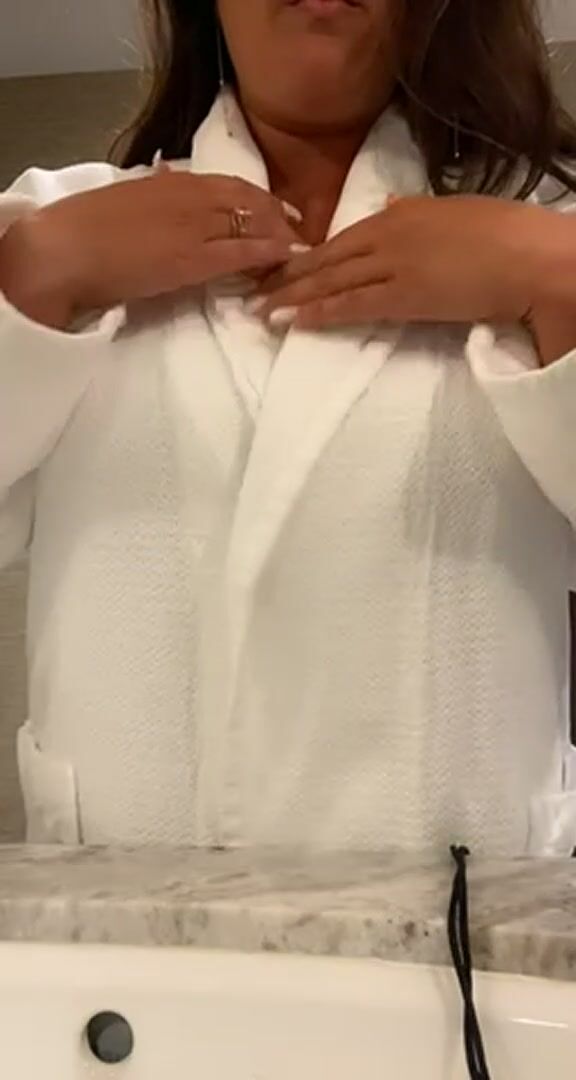 Cum and suck while hubby watches