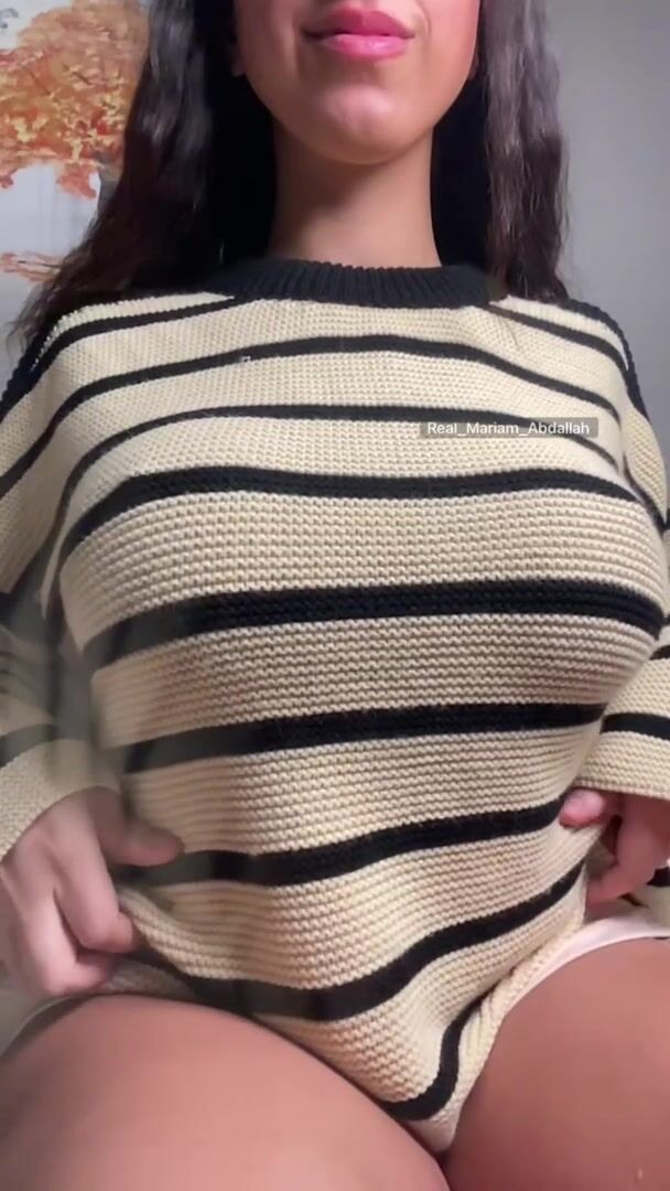 Petite, cute and sexy - All at the same time. Fuckable or not, yes or no?