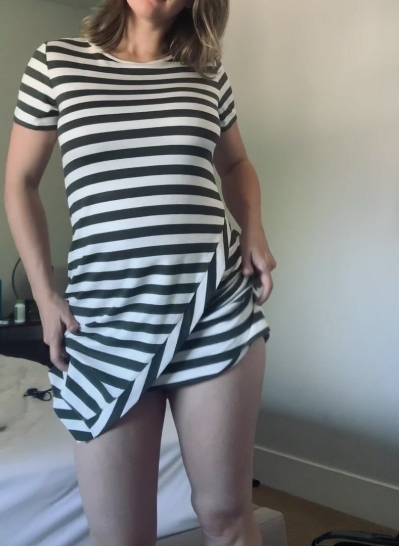 Tits + dress + full nude [reveal / flash]