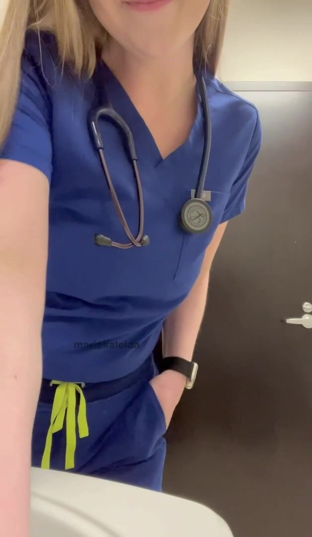 Would you ever get bored of my mom tits?