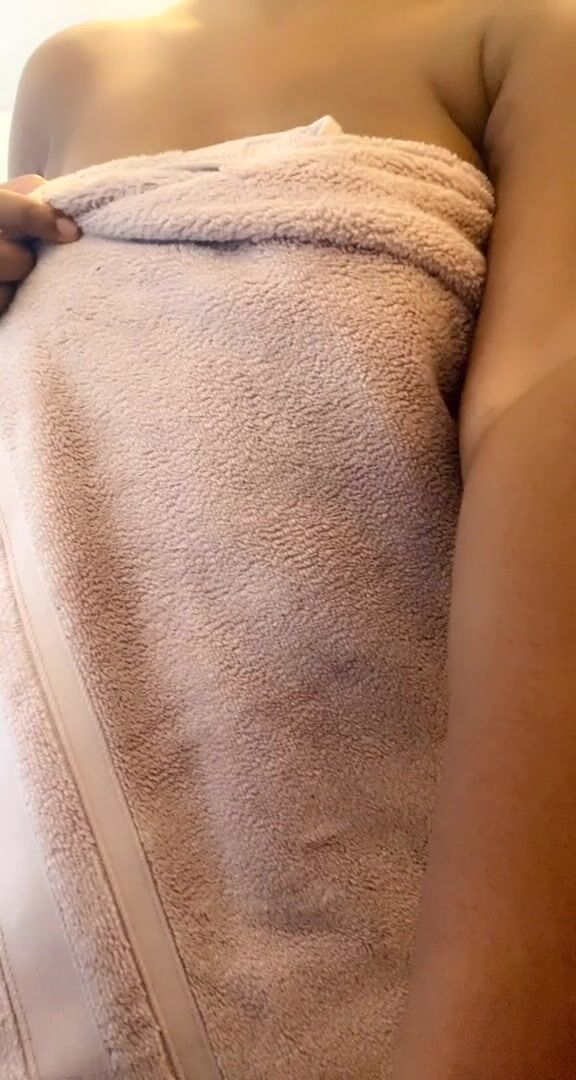 Friday afternoon titty reveal