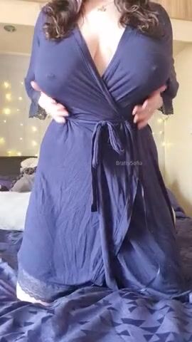 Amazing titty reveal