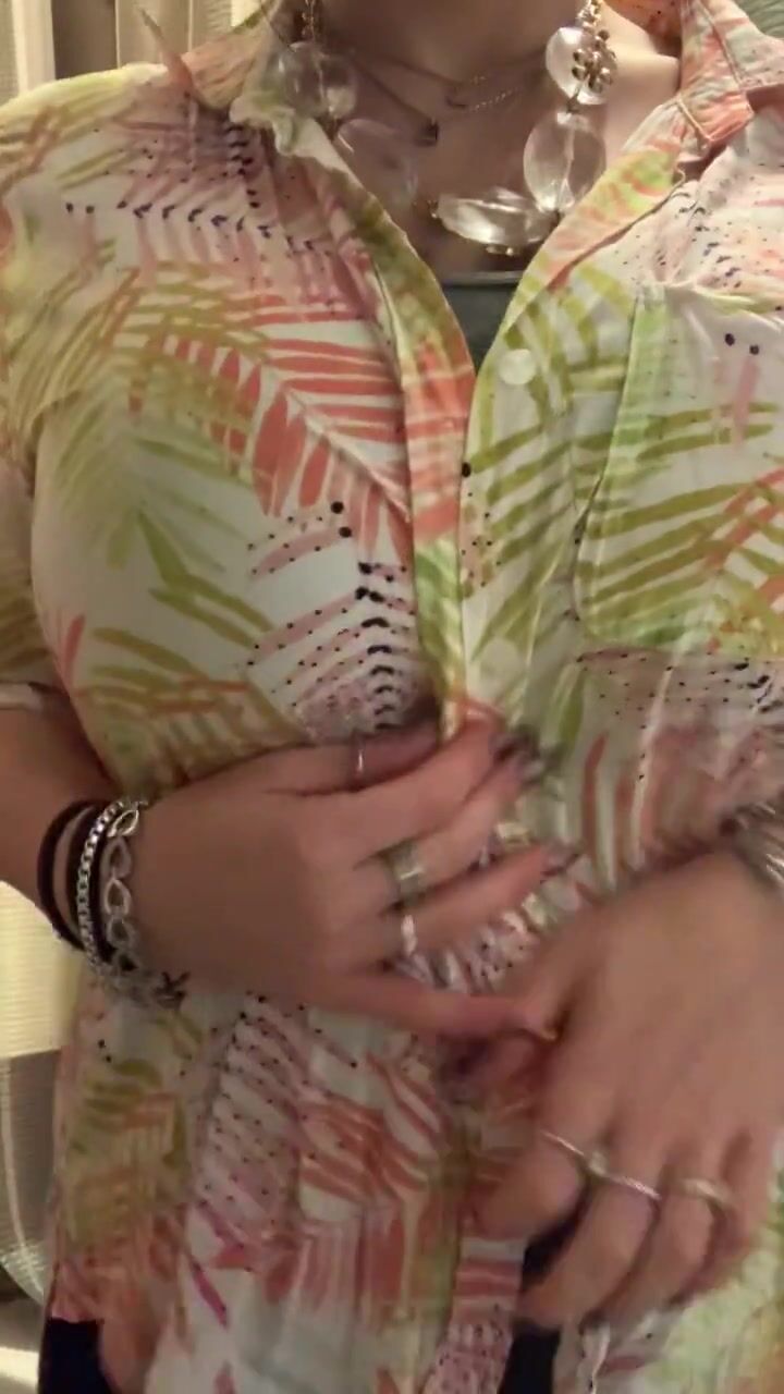 Holding up after a few kids and still slinging cock in between my milf tits