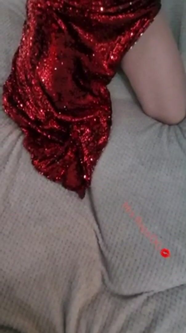 Jessica rabbit boob reveal