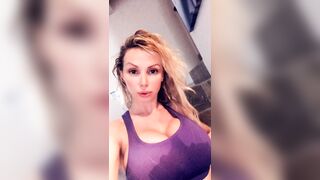 Nikki Benz reveal