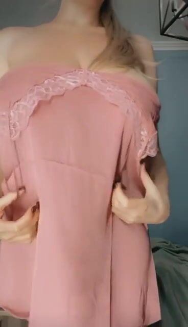 Nightie reveal