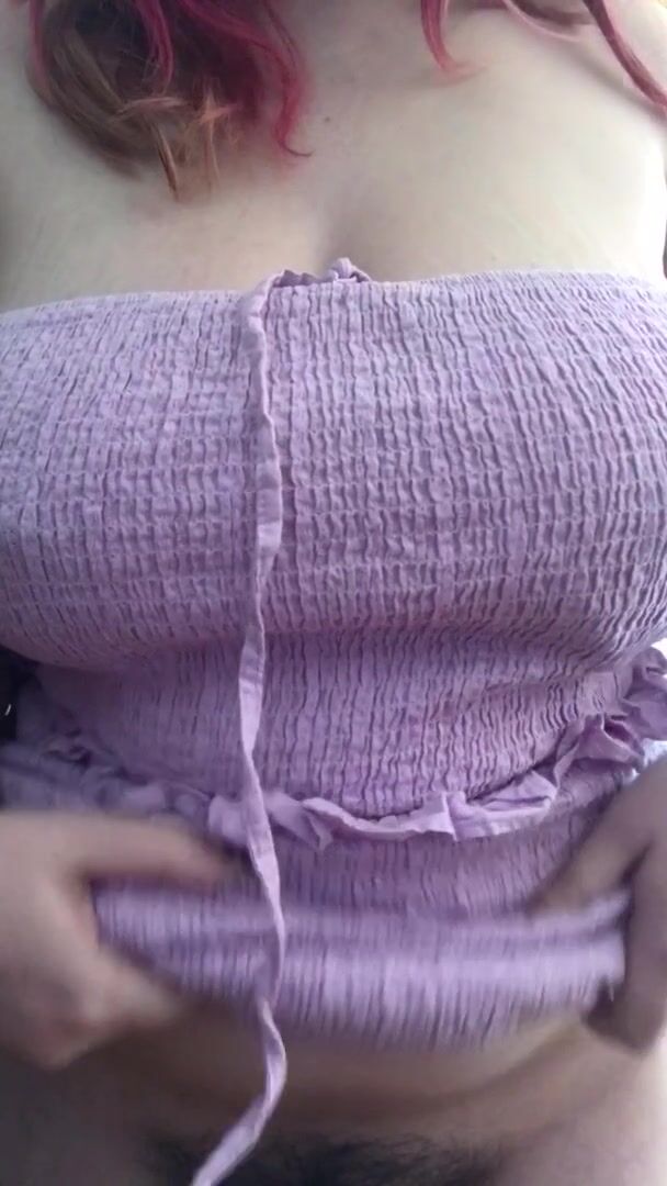 Take a peek under my dress with this titty drop ✨