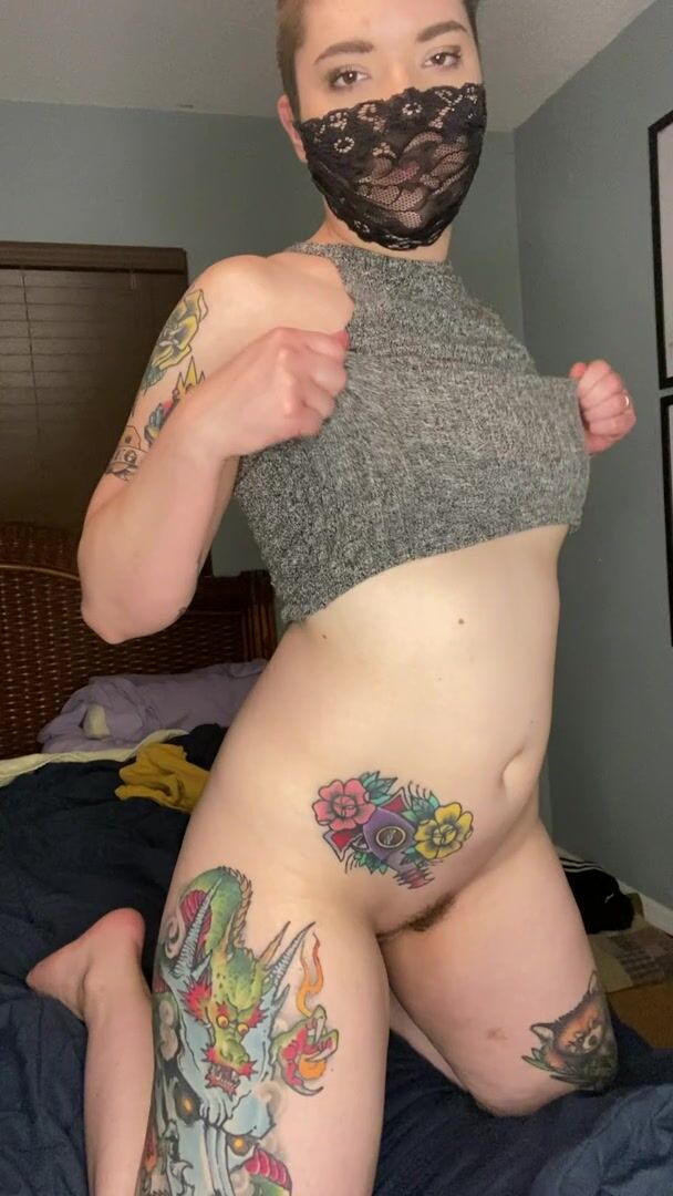 Are boob drops still hot if I have lil boobies?