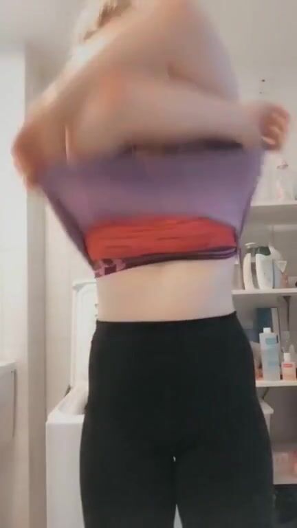 Enjoy my tiddies!