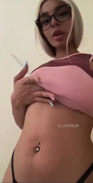 Petite blonde reveal mondays