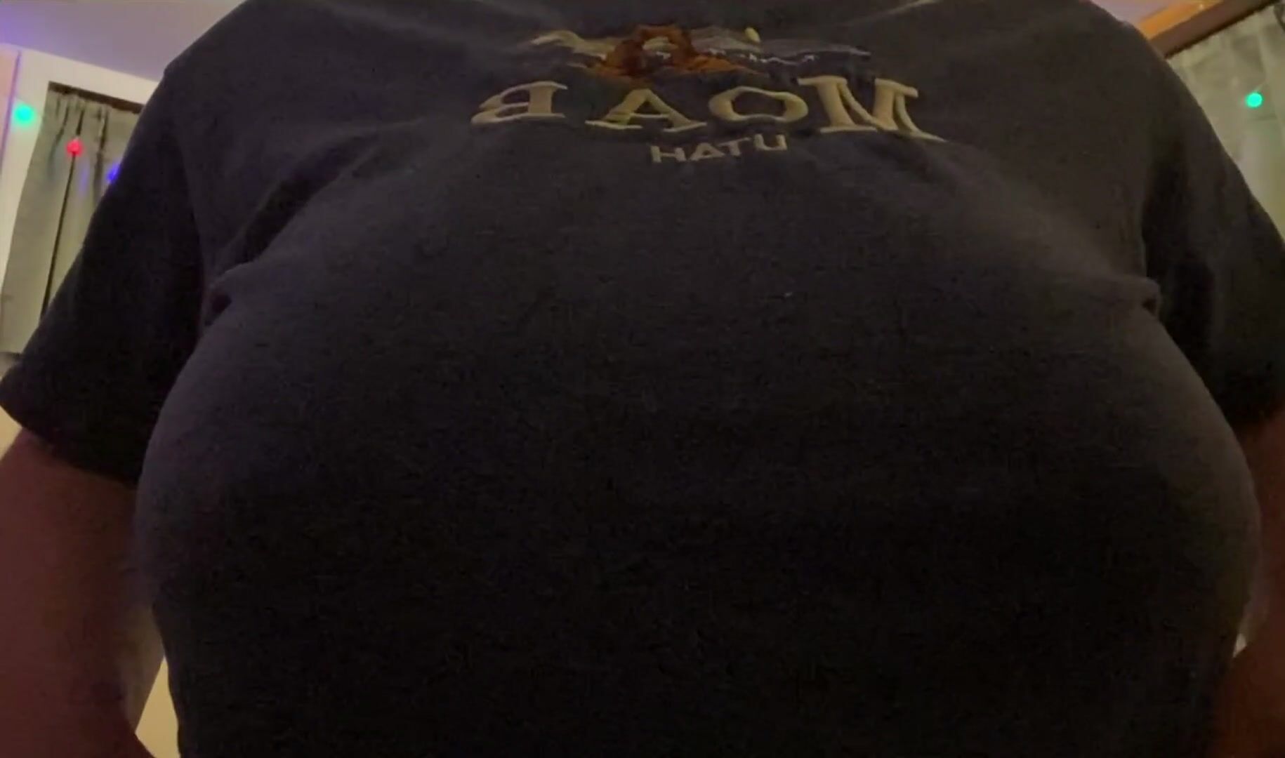 OC/Drop slow motion titty Tuesday!