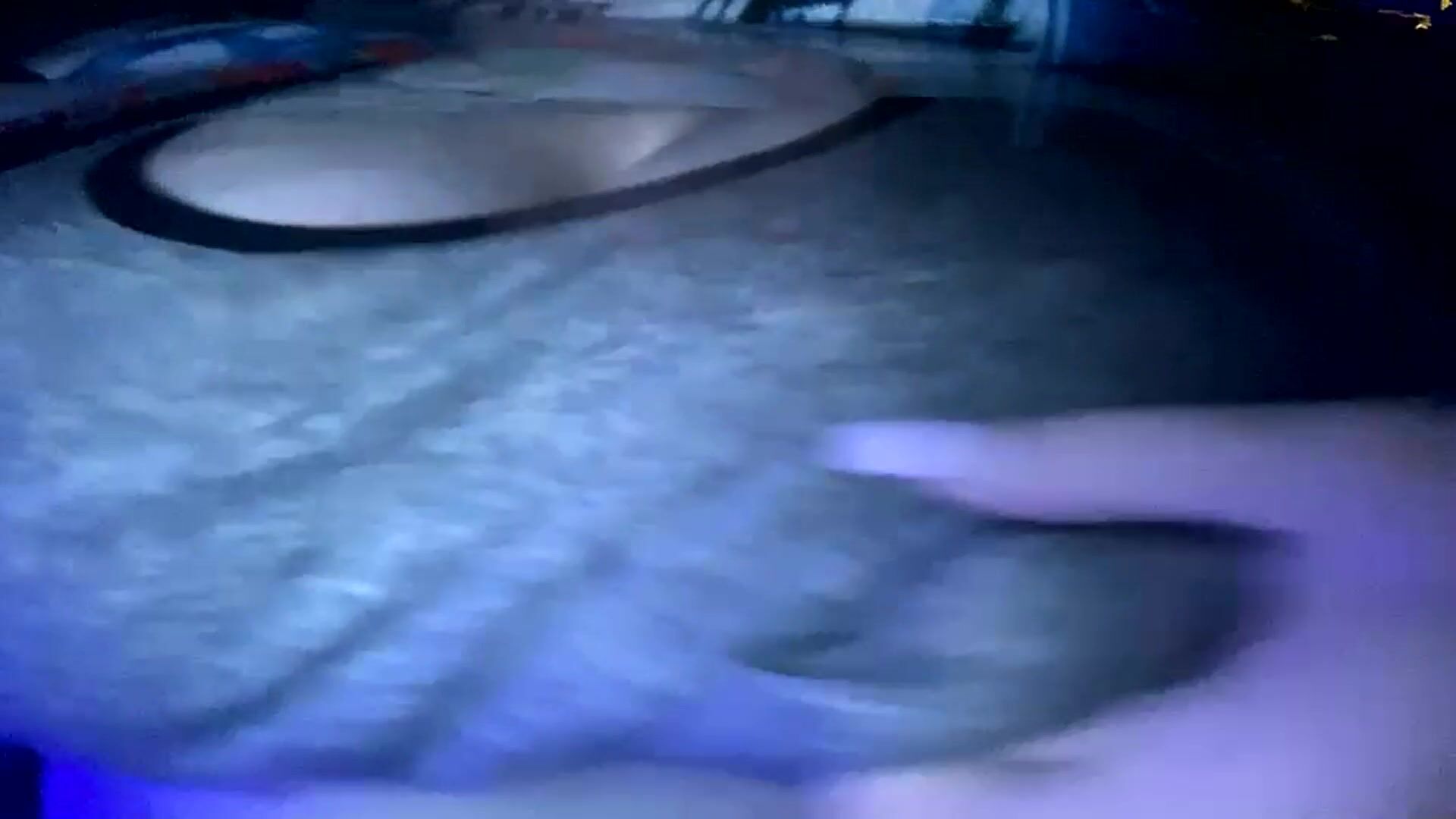 Is this a good titty reveal?