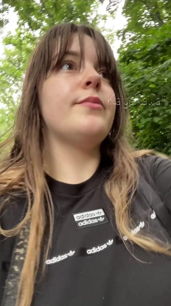 Outdoor titty drop :)