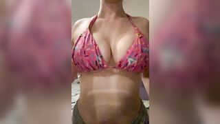 Shake and drop them tits????