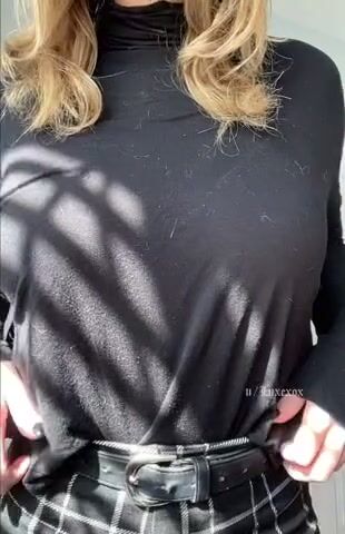 Slow motion titty reveal anyone? ????