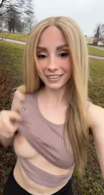 Pretty sure this top was made for flashing ♥️♥️ (reveal)
