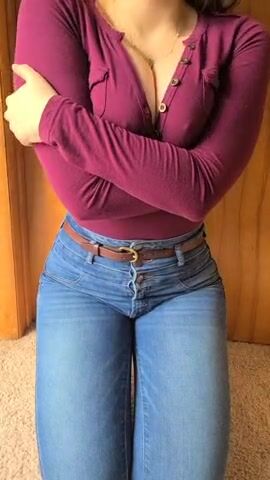 You into natural and bouncy titty drops?